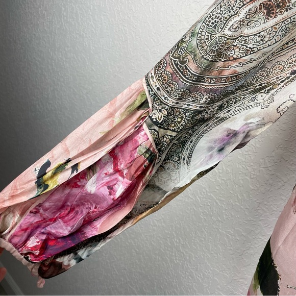 DEBBIE SHUCKAT Silk Lightweight Longsleeve Blouse Bell Sleeve Detail Size 12 - Picture 7 of 12